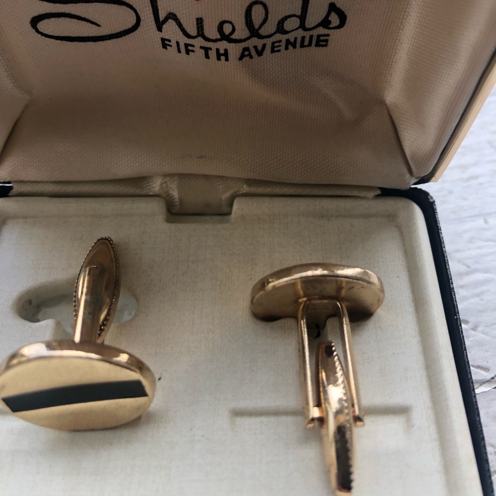 Men’s cufflinks